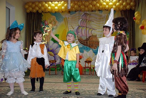Утренник в д/с «Сафинат» Утренник в д/с «Сафинат»