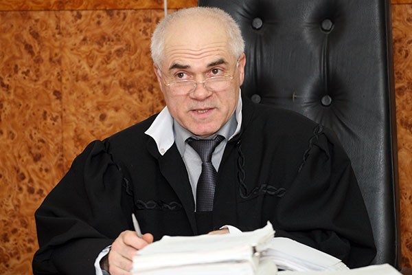 В 2011 году судья Ленинского суда Махачкалы Шарапудин Гаджиев оправдал журналистов «Черновика» В 2011 году судья Ленинского суда Махачкалы Шарапудин Гаджиев оправдал журналистов «Черновика»