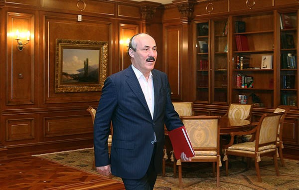 У Рамазна Абдулатипова свой план... У Рамазна Абдулатипова свой план...
