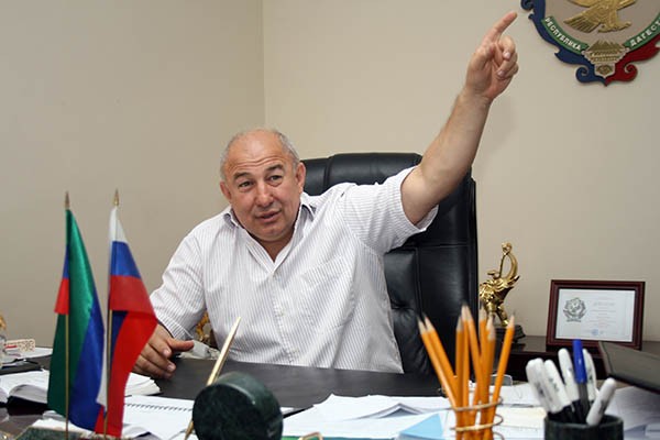 Курбан Курбанов на себе испытал давление сверху, но смог устоять. Надолго ли?.. Курбан Курбанов на себе испытал давление сверху, но смог устоять. Надолго ли?..