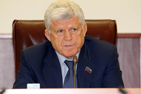 Большой политический вес Хизри Шихсаидова несёт в себе риски Большой политический вес Хизри Шихсаидова несёт в себе риски