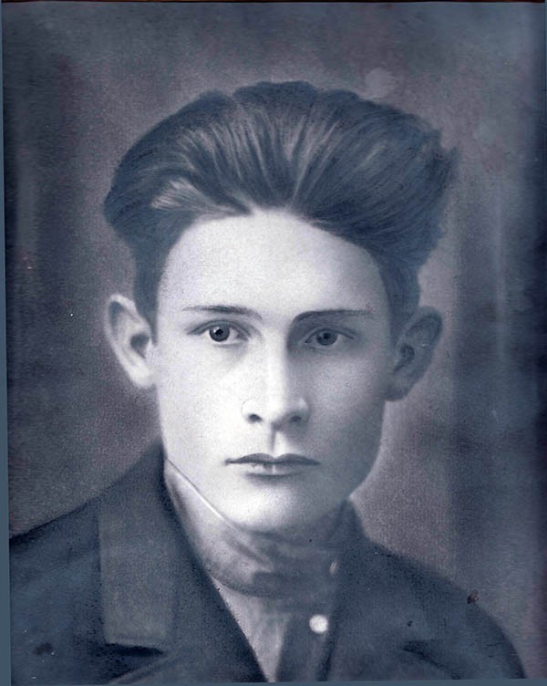 Виктор Филиппов (отец), 1930-е гг. Виктор Филиппов (отец), 1930-е гг.