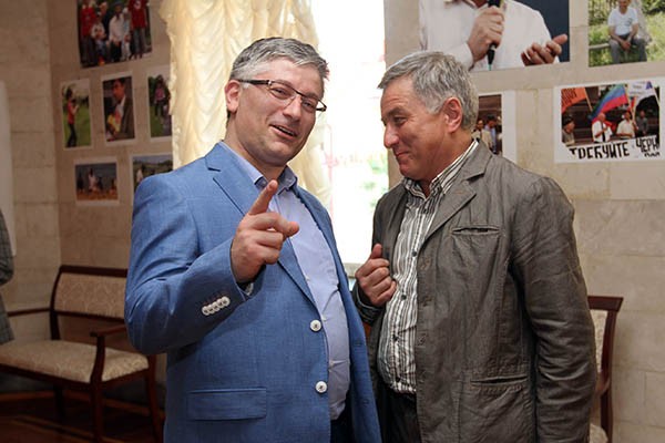 Магомед Магомедов (РИА “Дагестан”) и Абаш Абашилов (“Молодёжь Дагестана”) Магомед Магомедов (РИА “Дагестан”) и Абаш Абашилов (“Молодёжь Дагестана”)