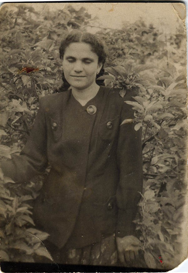 Майя Рувинова (сестра), 1940 г. Майя Рувинова (сестра), 1940 г.
