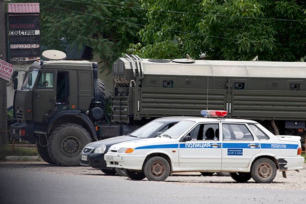 Люди в военной форме тоже являются участниками политической игры в Каякентском районе Люди в военной форме тоже являются участниками политической игры в Каякентском районе