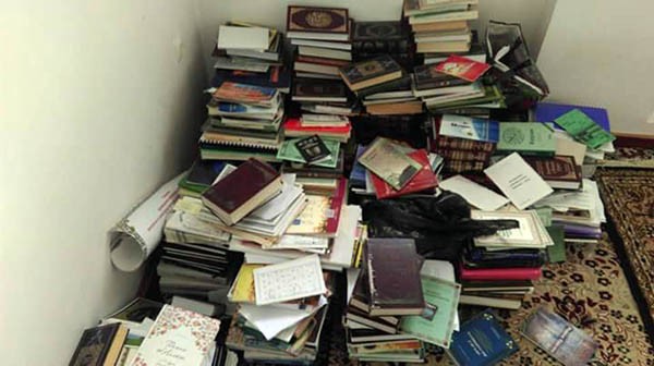 Из мечети «ан-Надирия» оказались выброшены не только прихожане, но и их книги... Из мечети «ан-Надирия» оказались выброшены не только прихожане, но и их книги...