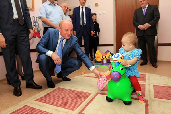И о тех, кто вообще без родителей И о тех, кто вообще без родителей