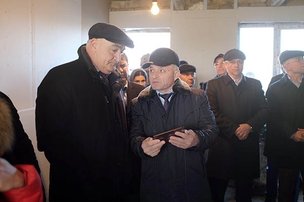Алибек Алиев: «Я буду критиковать чиновников, нравится им это или нет» Алибек Алиев: «Я буду критиковать чиновников, нравится им это или нет»