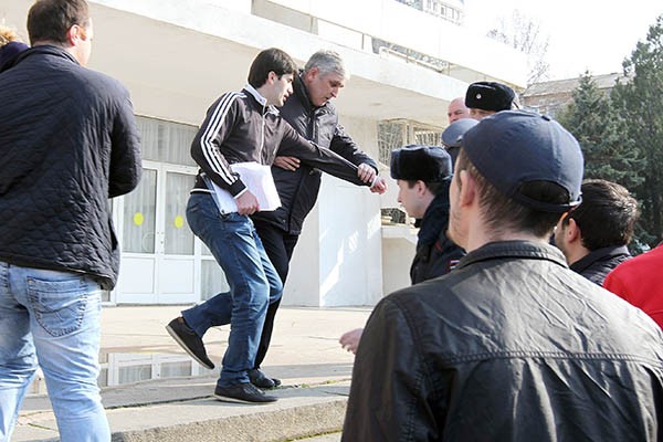 Разговор власти с народом – снова с позиции силы Разговор власти с народом – снова с позиции силы