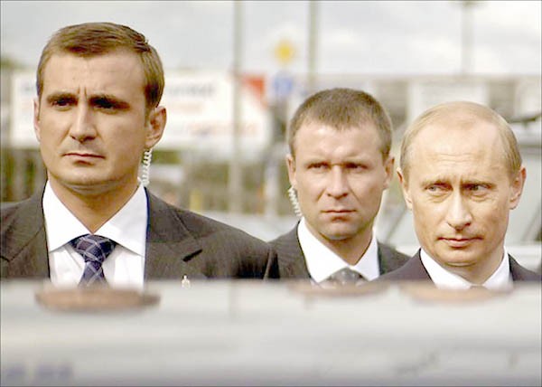 Алексей Дюмин (слева). Возможно, будущий президент России. Если повезёт... Алексей Дюмин (слева). Возможно, будущий президент России. Если повезёт...