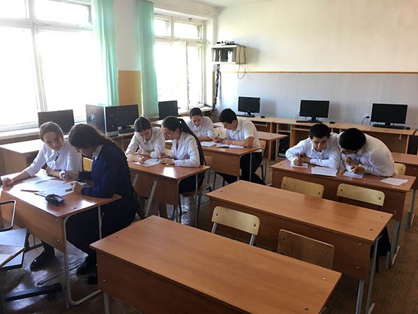 Олимпиады проходят по 24 предметам Олимпиады проходят по 24 предметам