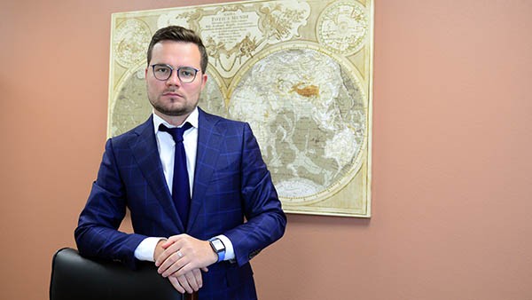 Генеральный директор ЕКДЛ Константин Рукин Генеральный директор ЕКДЛ Константин Рукин