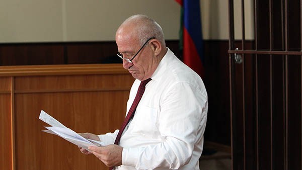 Адвокат Сулейман Азуев винил представителей прокуратуры в преднамеренном саботаже процесса Адвокат Сулейман Азуев винил представителей прокуратуры в преднамеренном саботаже процесса