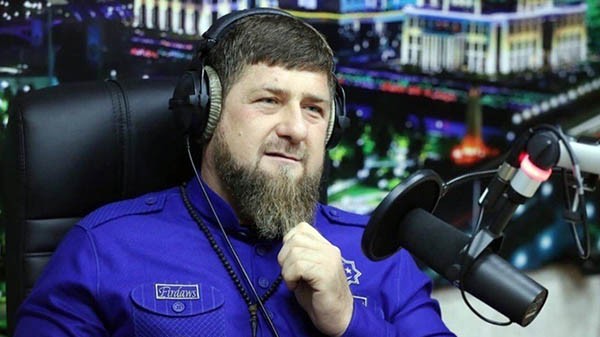 Рамзан Кадыров внимательно прислушивается к голосу общественности Рамзан Кадыров внимательно прислушивается к голосу общественности