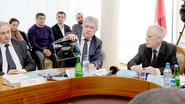 Леонид Липсиц считает 20 и 30 рублей законными Леонид Липсиц считает 20 и 30 рублей законными