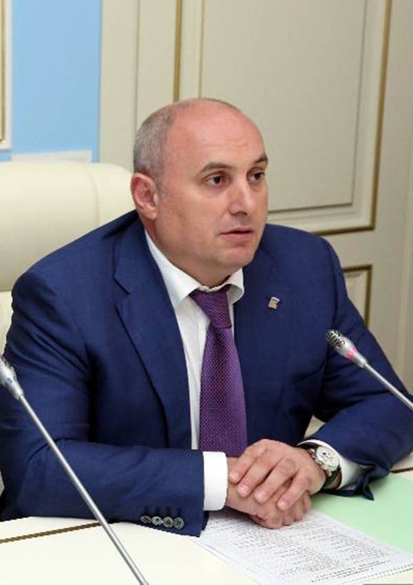 Бывший министр строительства и мэр Махачкалы Муса Мусаев первым провалил программу переселения Бывший министр строительства и мэр Махачкалы Муса Мусаев первым провалил программу переселения