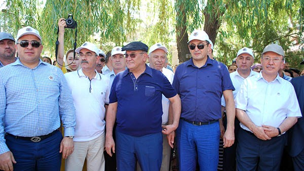 Почётные гости праздника