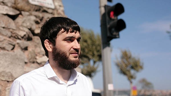 У Абдулмумина Гаджиева нет загранпаспорта, но следствие и суд уверены, что он может скрыться за границей У Абдулмумина Гаджиева нет загранпаспорта, но следствие и суд уверены, что он может скрыться за границей