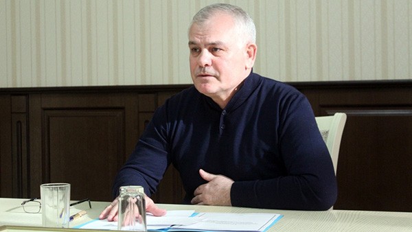 Врио мэра Даг. Огней Джалалутдин Алирзаев копит проблемы Врио мэра Даг. Огней Джалалутдин Алирзаев копит проблемы